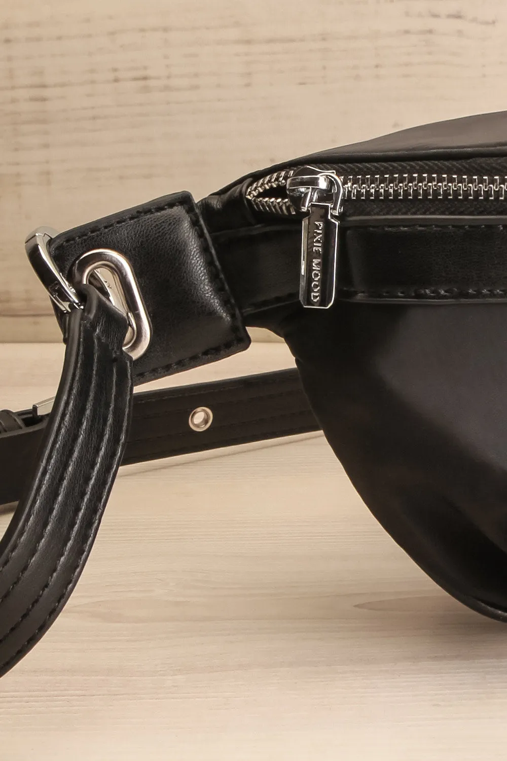 Arkham Black | Crossbody Fanny Pack