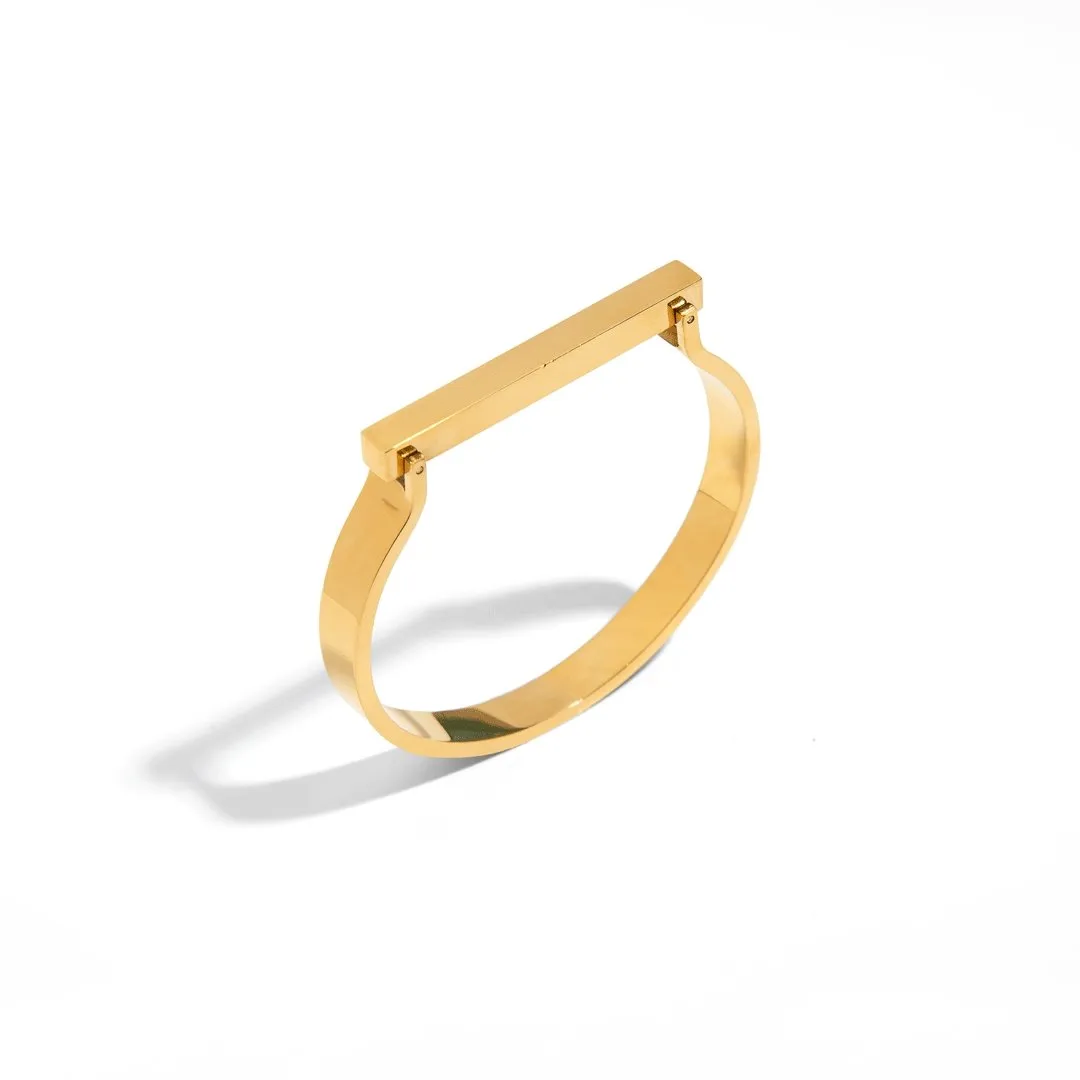 BOLD BAR LOCK BRACELET