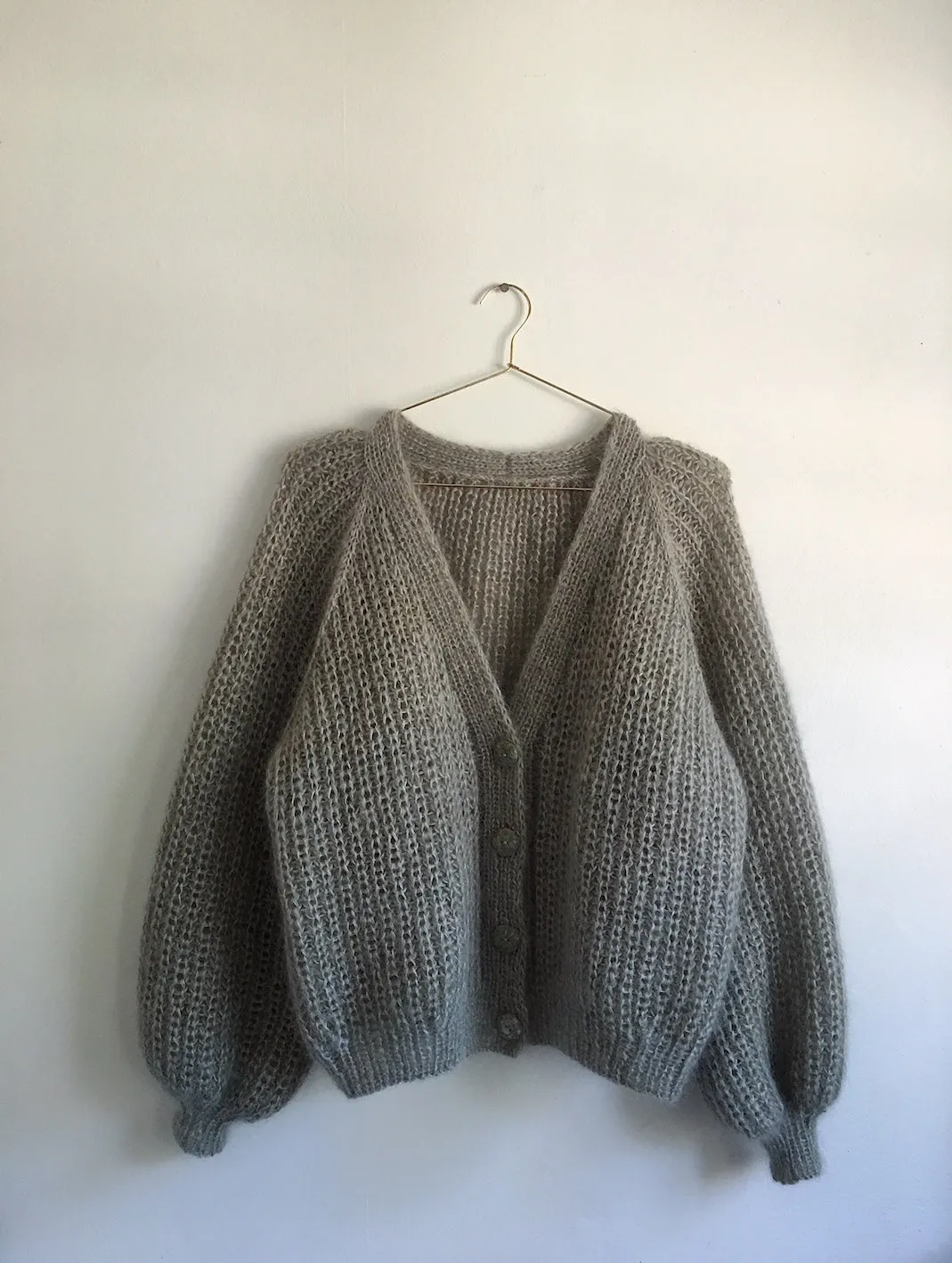 Cardigan No. 4 - DEUTSCH