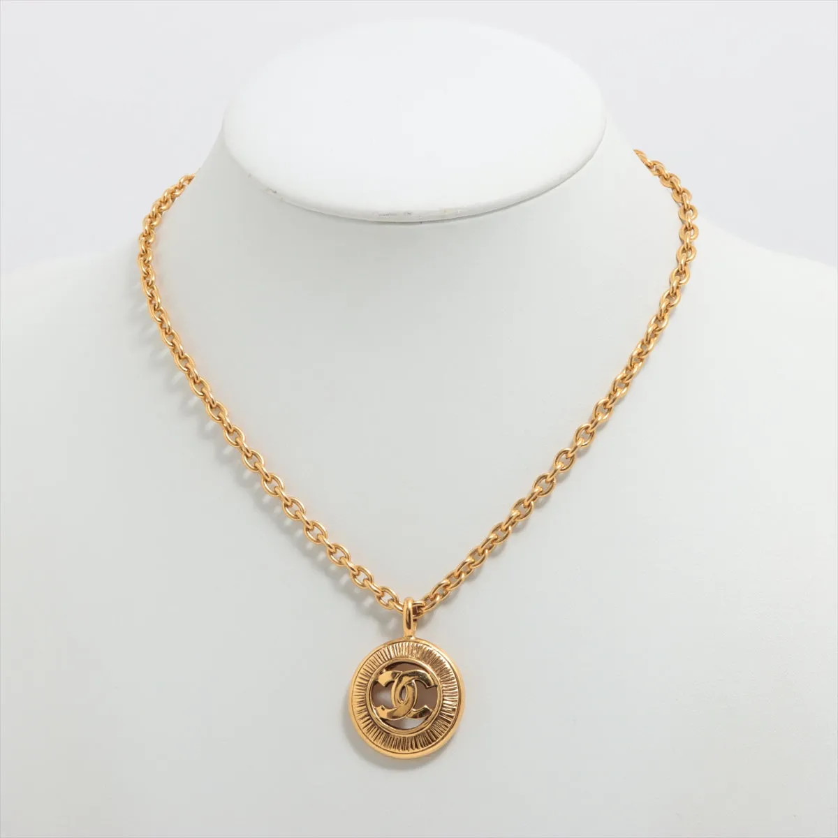 Chanel Circle Coco Logo Gold Necklace Costume Jewellery