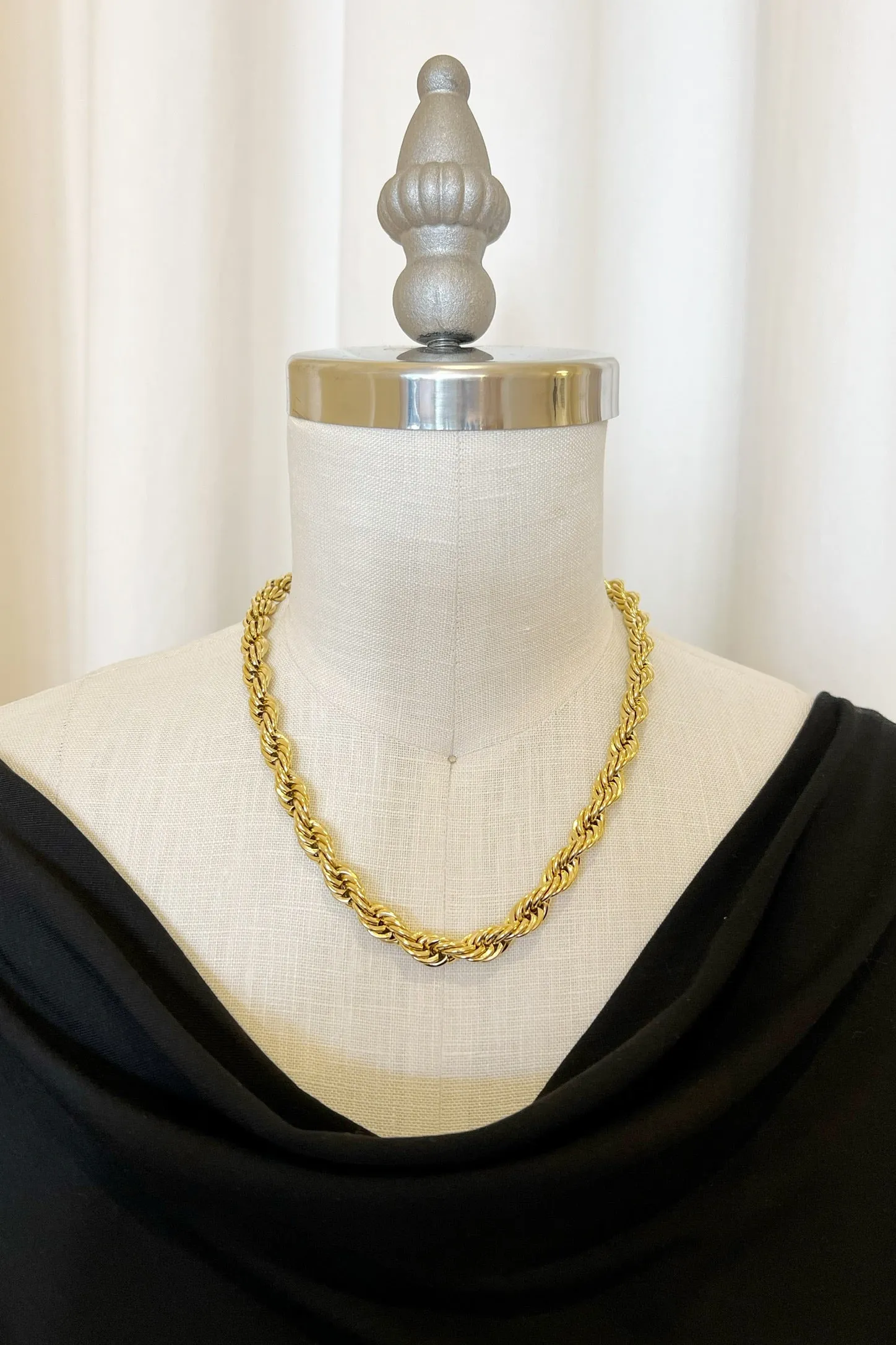 Gold Chunky Rope Chain Necklace