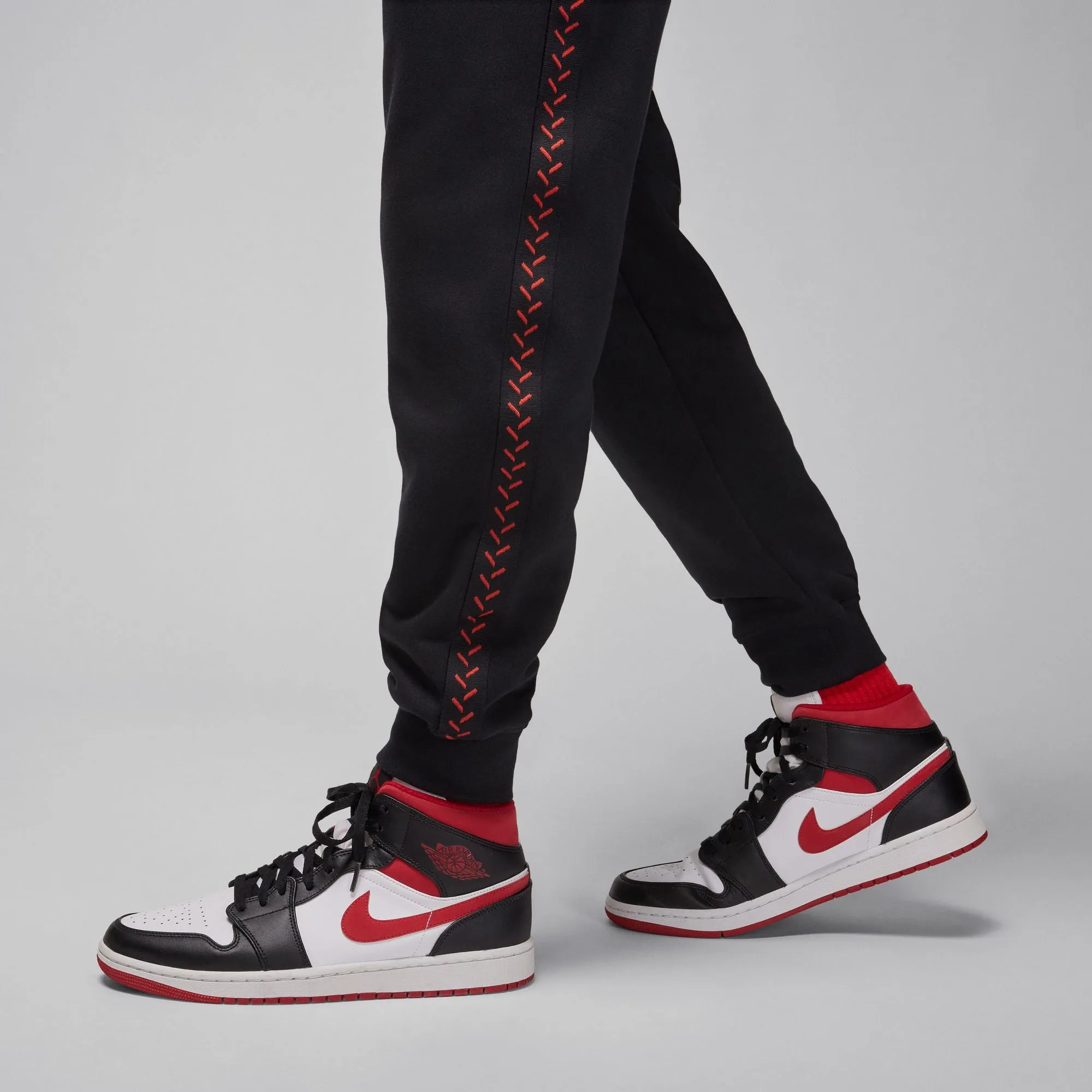 Jordan - Men - Flight MVP HBR Sweatpant - Black/Dune Red