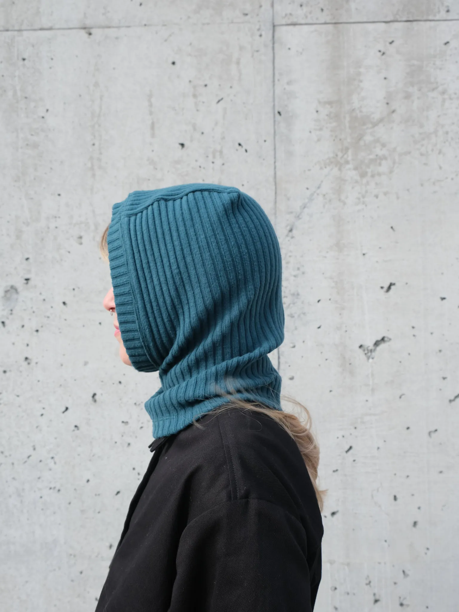 LUPITA teal balaclava