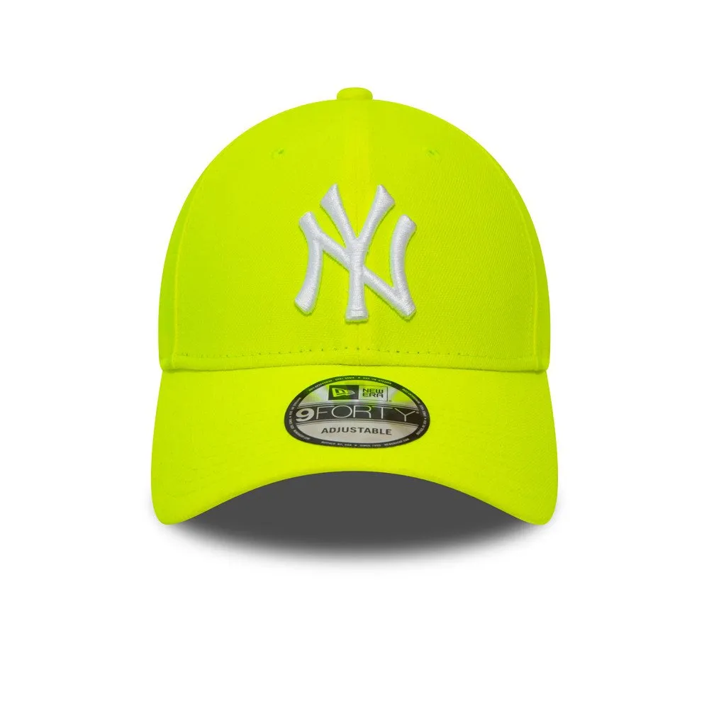 MLB New York Yankees League Essential Neon Pack