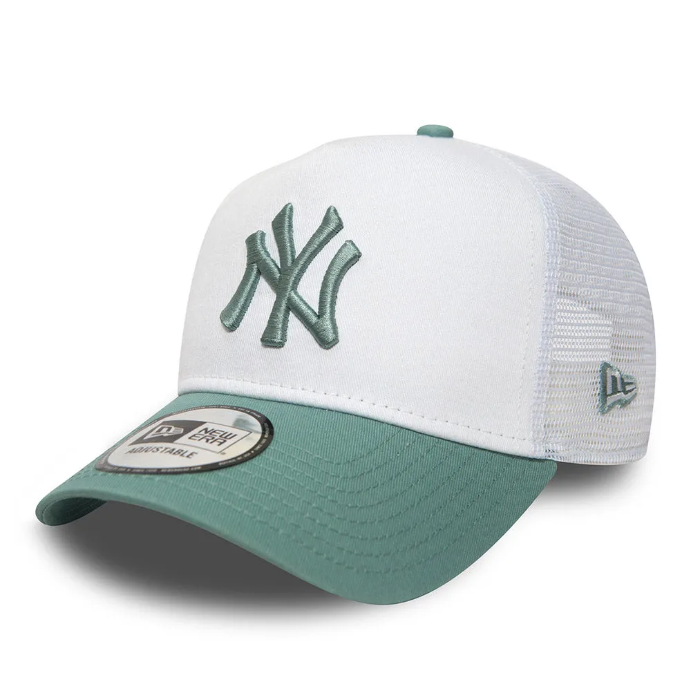 New York Yankees Essential Trucker