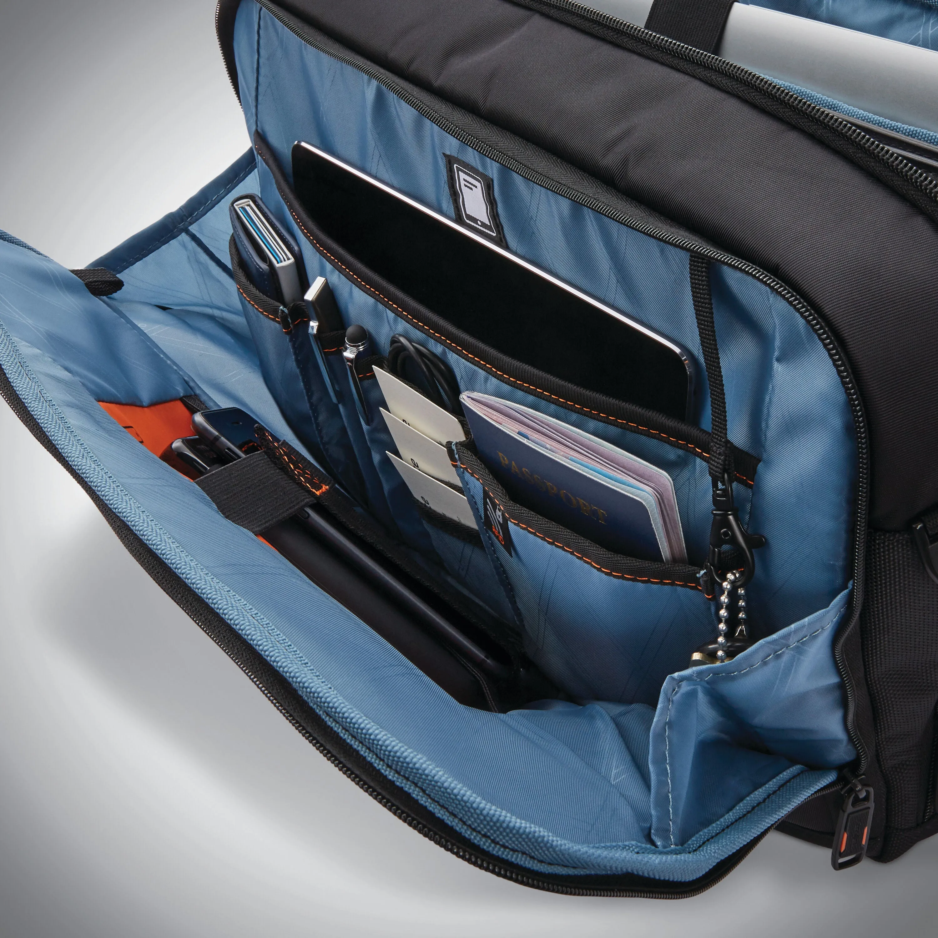 Samsonite Pro Slim Messenger