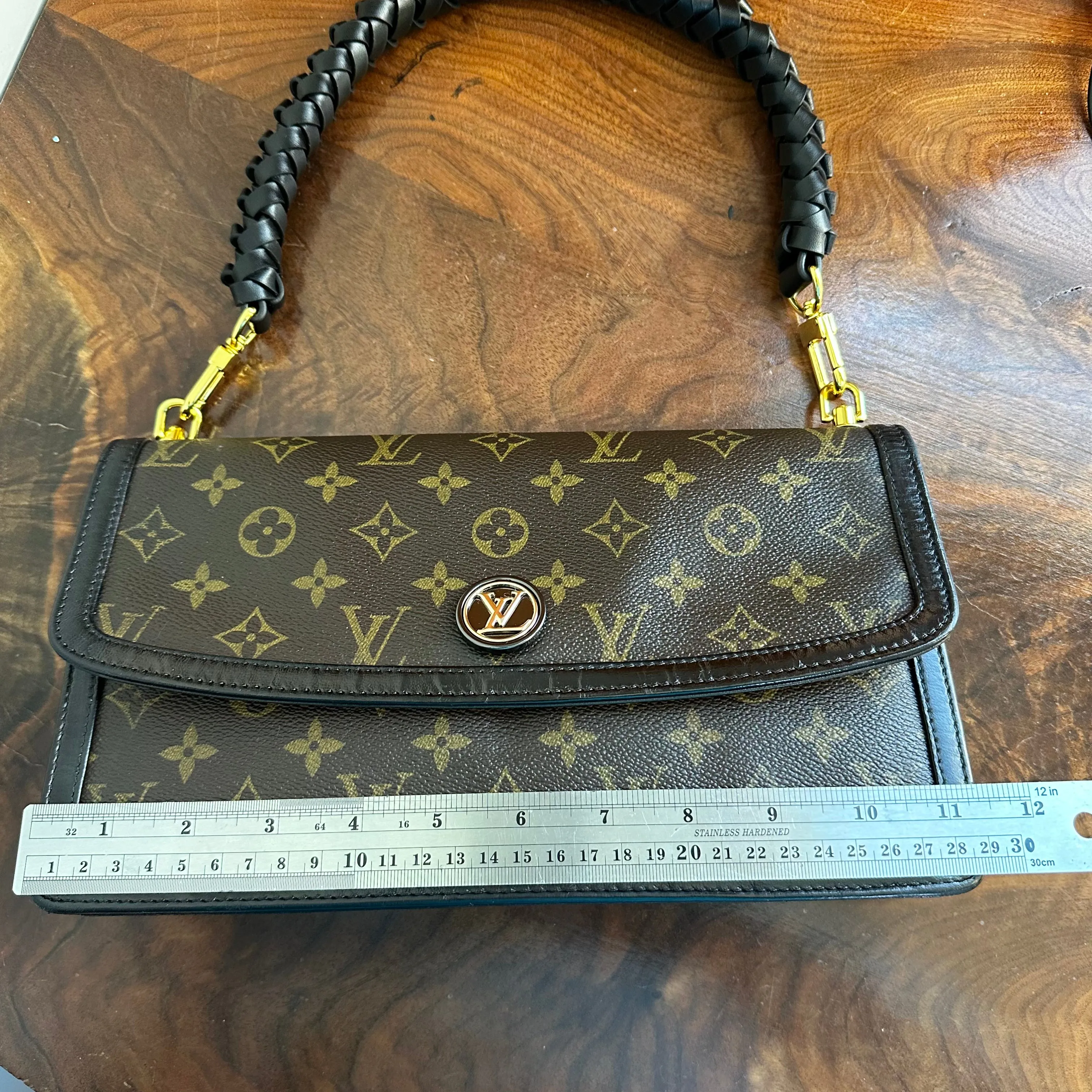 The Crane - Vintage Monogram LV Shoulder Bag